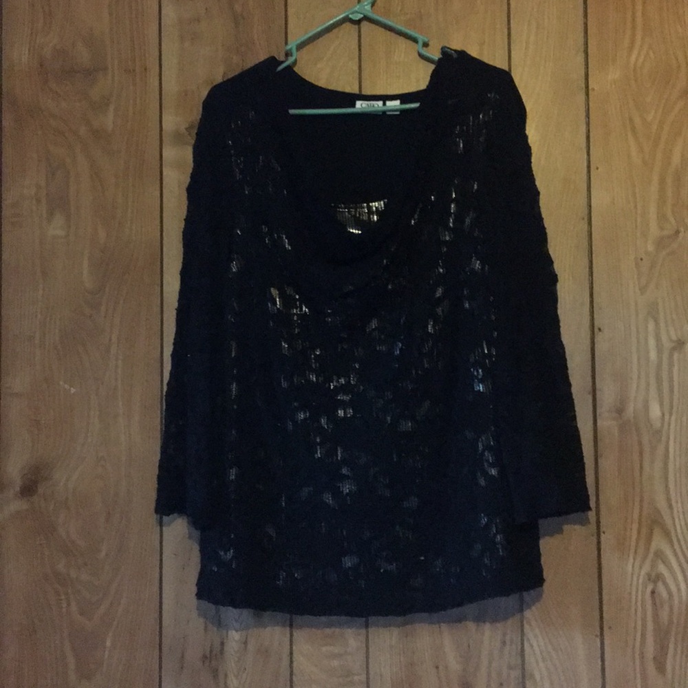 Long sleeve size 22/24